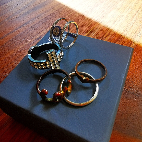 Ring Bundle - Picture 1 of 2
